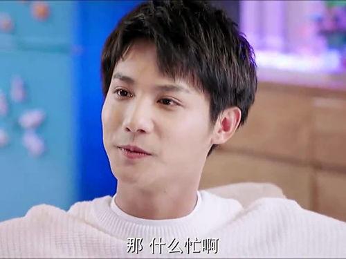 二人吃瓜的视频,揭秘二人吃瓜背后的趣味瞬间